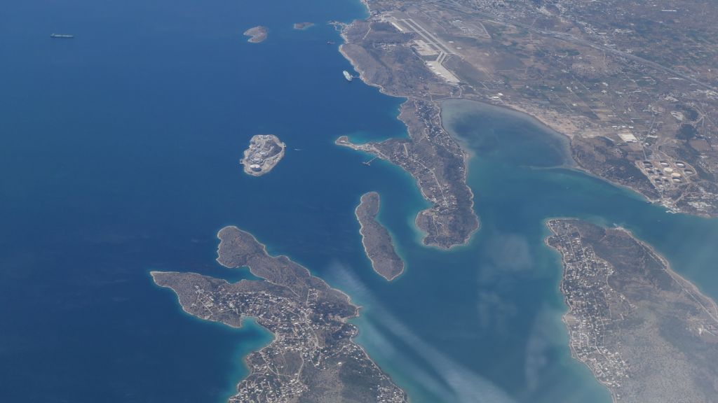 finally arriving in Athens, lots of Islands visible right away