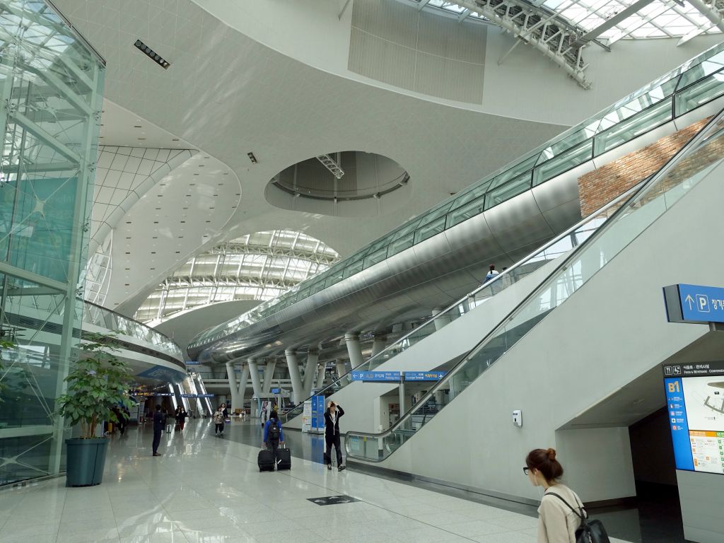 pretty futuristic looking airport with maglev train, sadly not going in our direction.