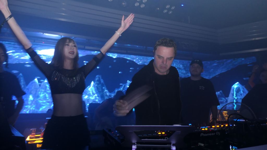 and then Markus Schulz took over
