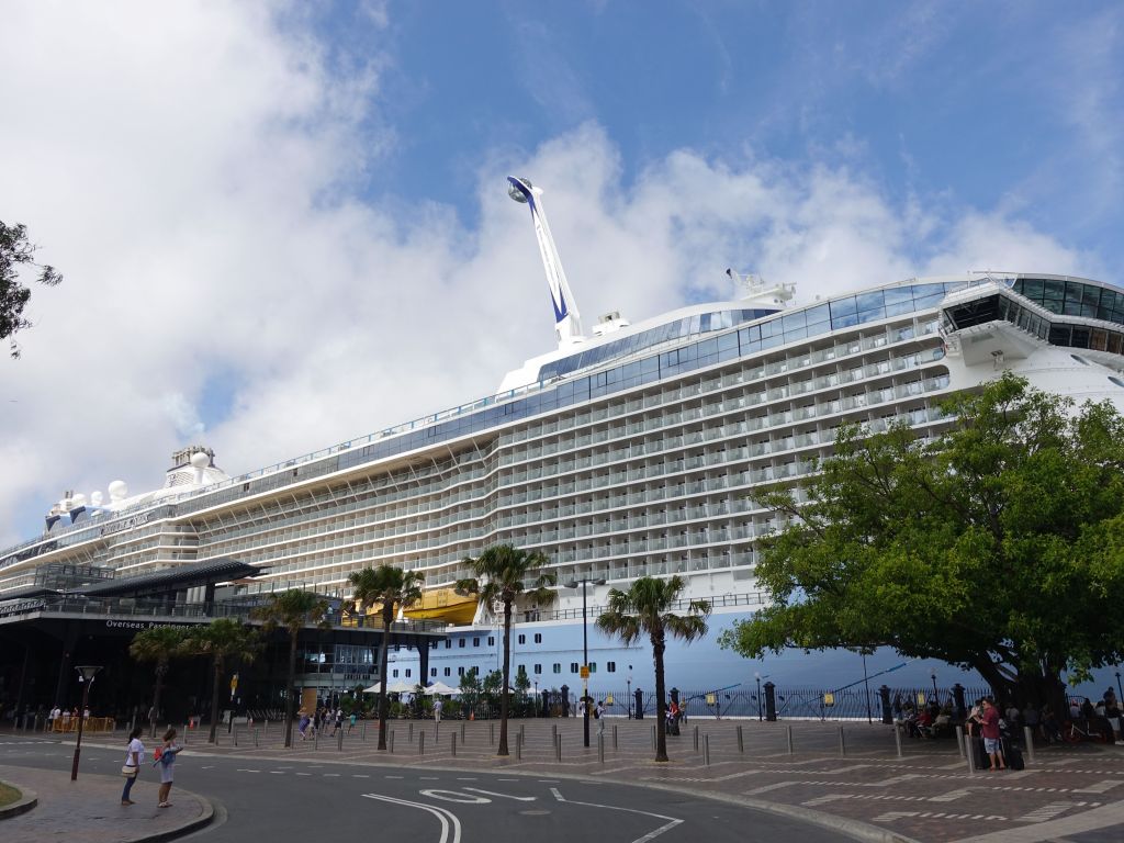 circular quay can host huge cruise ships