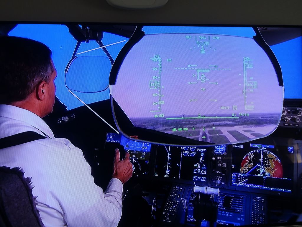 the pilot has a nice HUD like a fighter pilot would