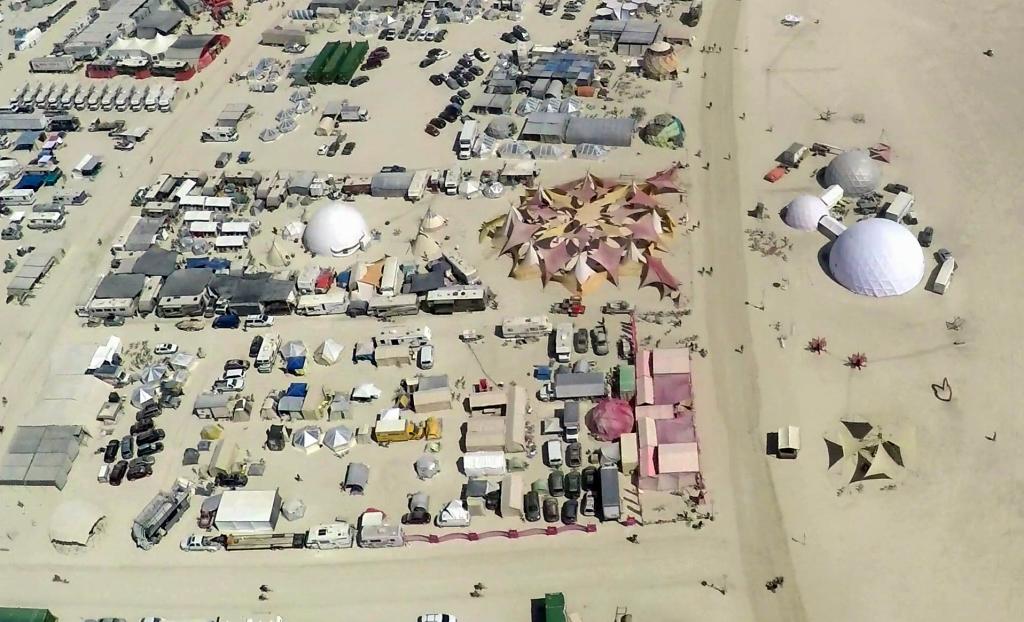 140 - 20160829 Burning Man Flight1 front