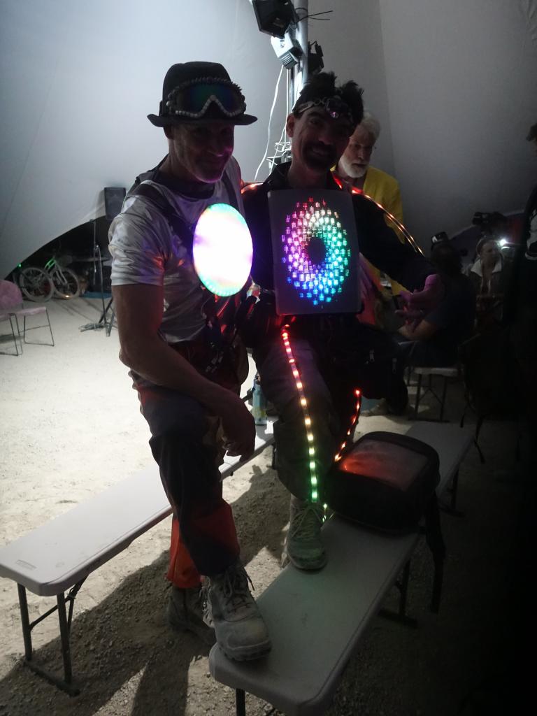 5419 - People LEDs