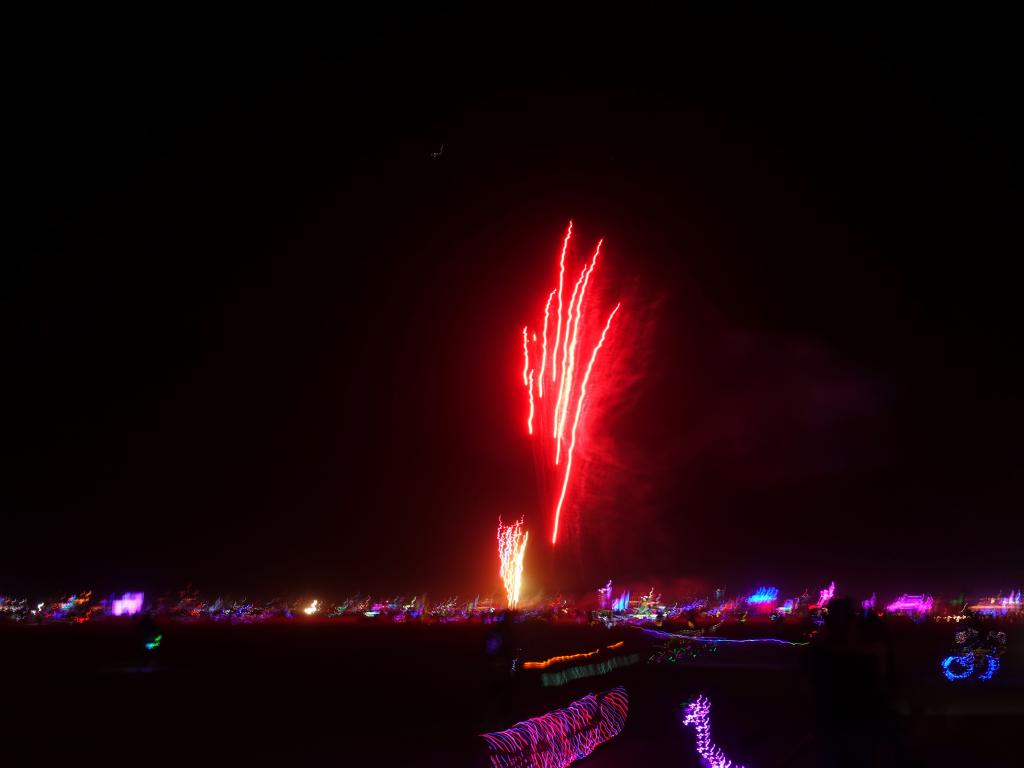 6056 - Fireworks
