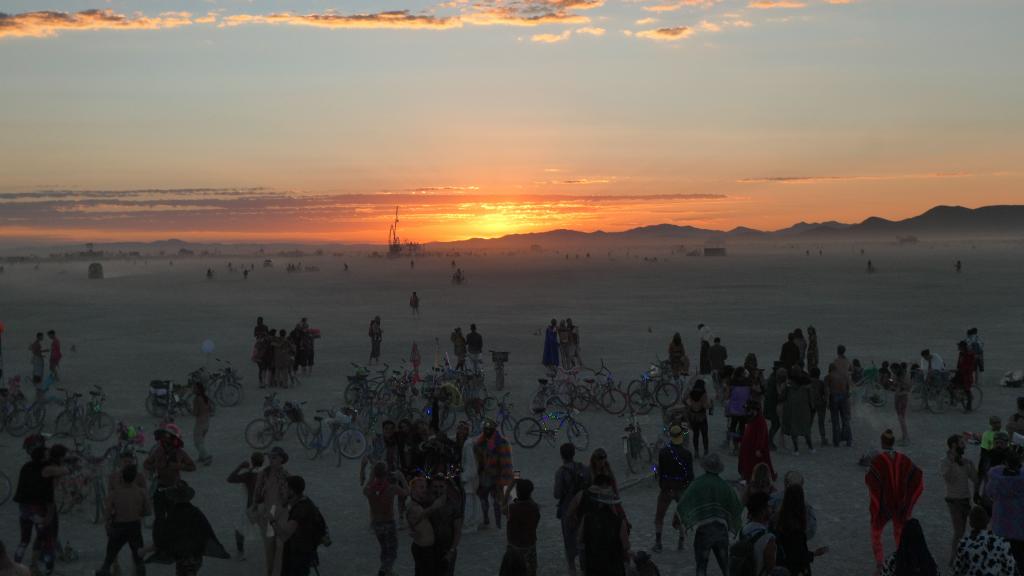 537 - 20220903 Burning Man Paavo Above n Beyond Discow Sunrise