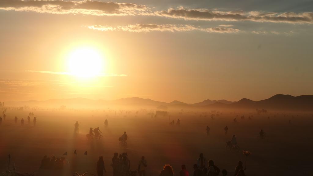 566 - 20220903 Burning Man Paavo Above n Beyond Discow Sunrise