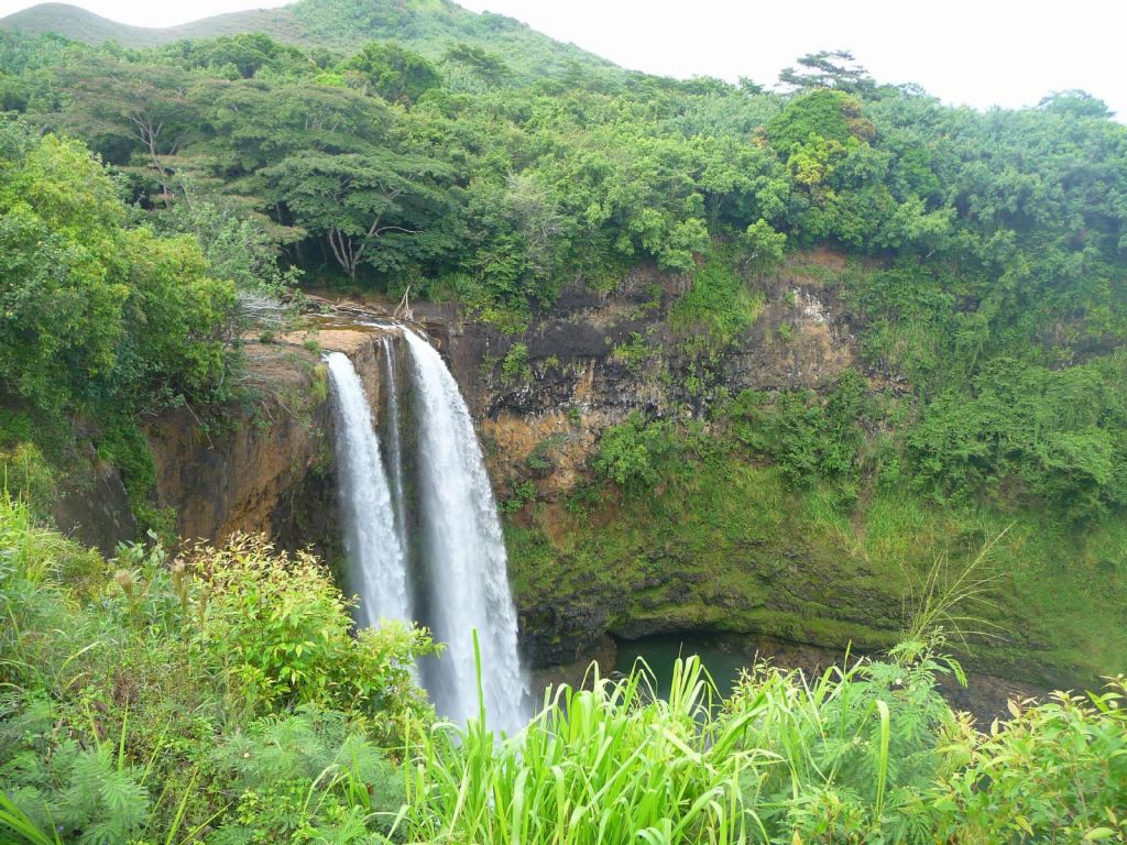 nearby Wailua Falls