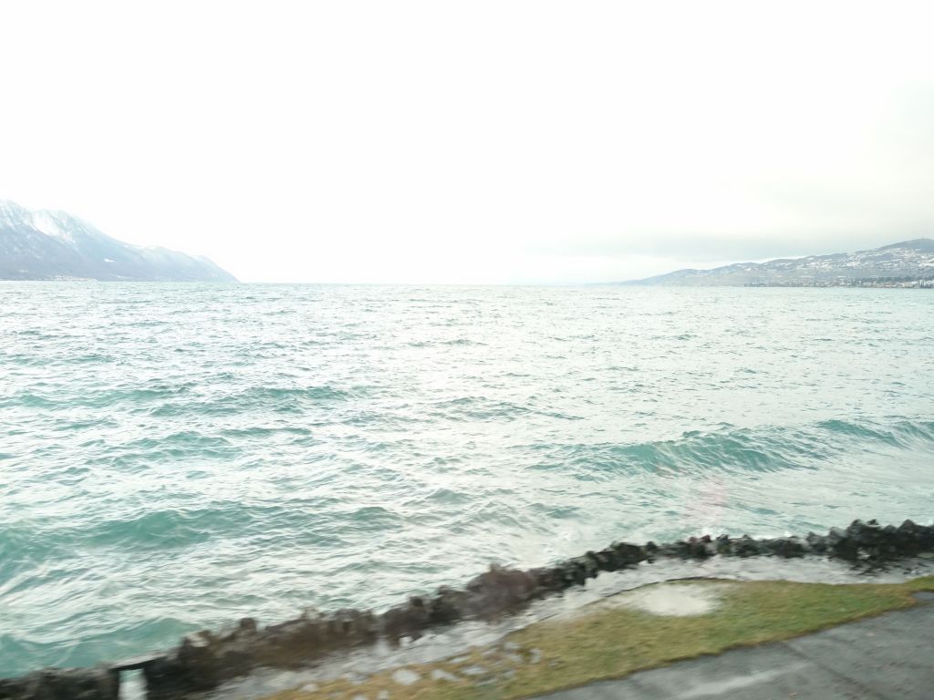 finally made it to Lausanne, not the best lake view ever :)