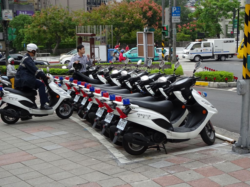 police scooters, cute :)
