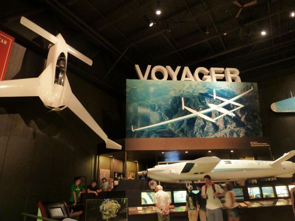 voyager, the plane that flew around the world non stop