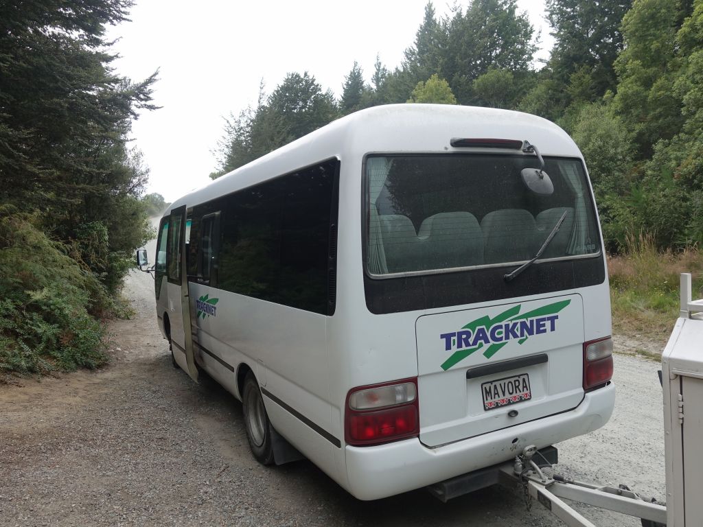 took an earlier tracknet bus back to Te Anau