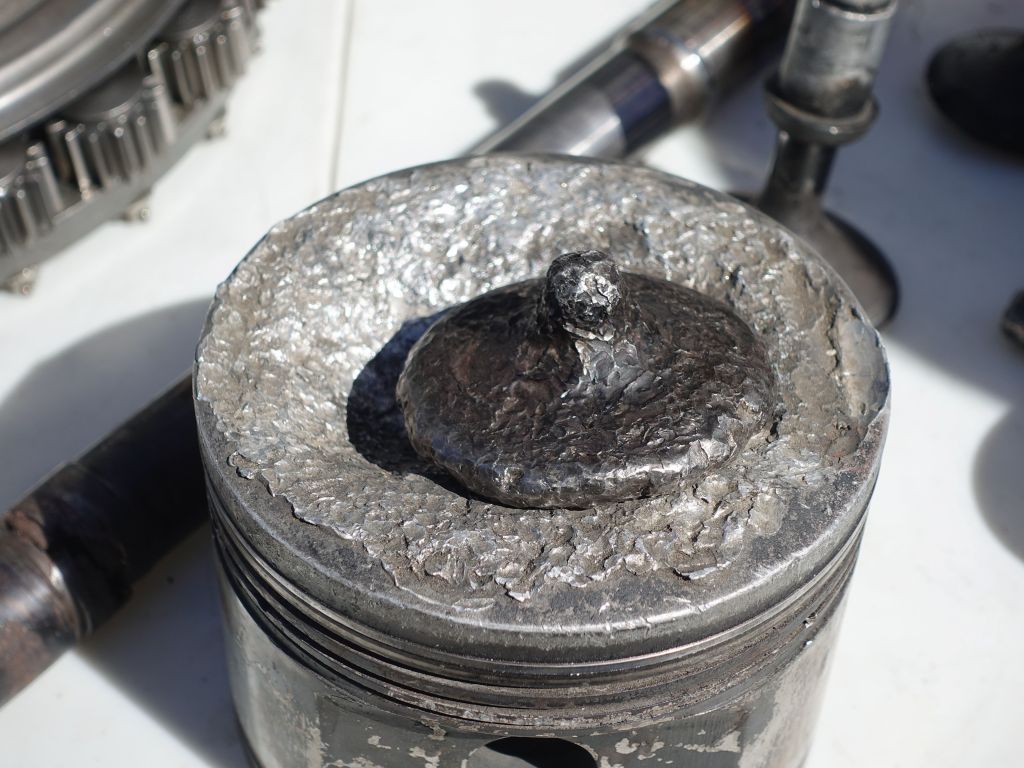 valve that fell into a piston and melted