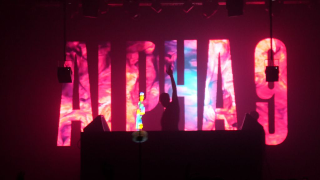 Alpha9 closed the night with some great trance