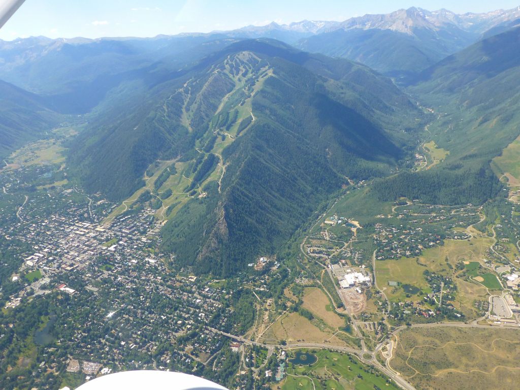 Aspen/Ajax Mountain and the town of Aspen