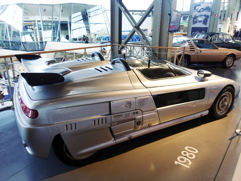 fancy futuristic car :)