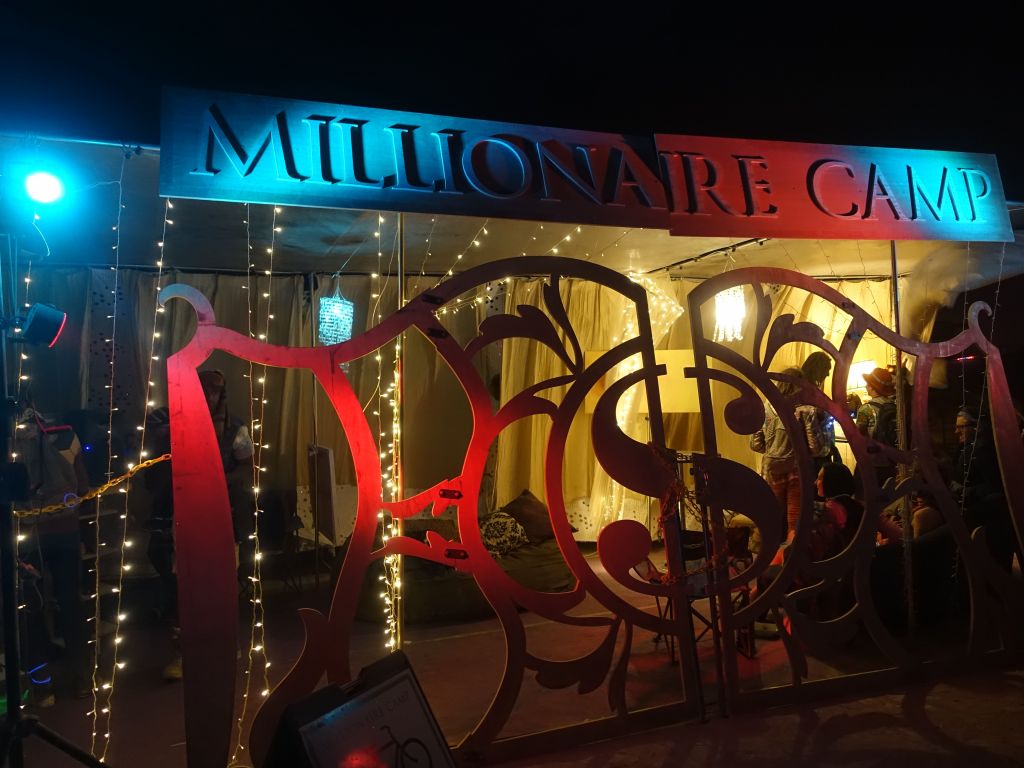 the fake millionaire camp had bouncers to keep the riff raff out :)