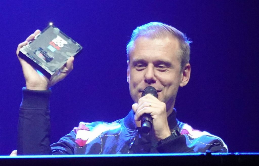 Armin won the 'highest trance award', haha