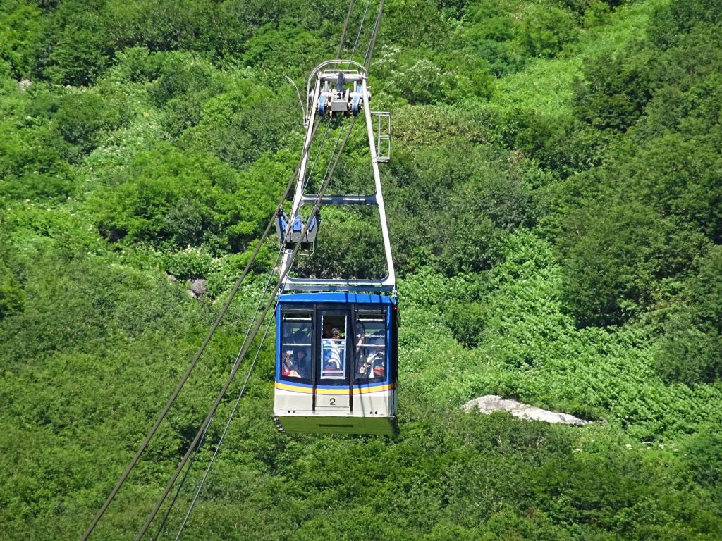 then we connected to the ropeway after a very quick 10mn stop to take a few pictures