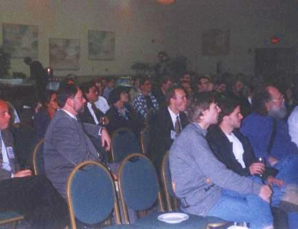 [picture of crowd at linux awards]