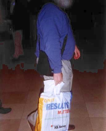 [picture of maddog with ms bag]