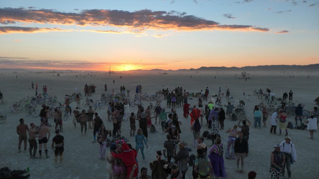 536 - 20220903 Burning Man Paavo Above n Beyond Discow Sunrise