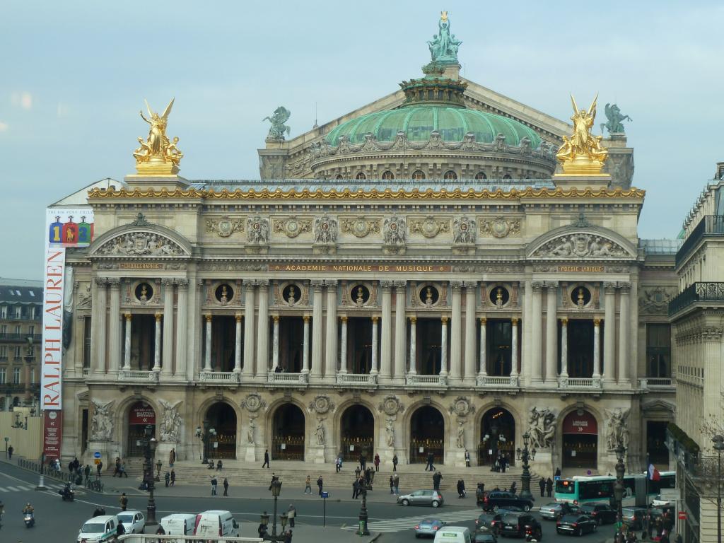 111 - Paris Opera Office